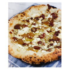 Piatto Pizza - Dolce Fumoso (garlic cream sauce, smoked mozzarella, prosciutto + honey)